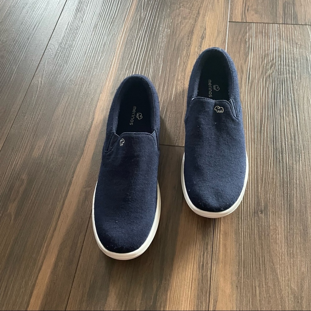 Merinos wool Navy/White Slip-Ons Shoes Size 9